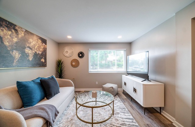 Cozy apartment in great location!