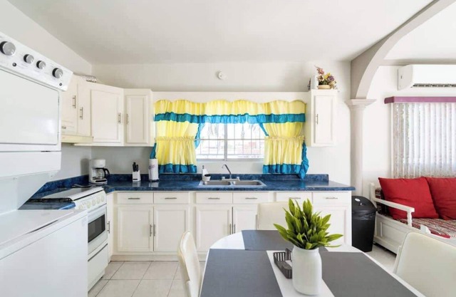 Cozy Apartment in Villa Satelite A, 1 Bedroom