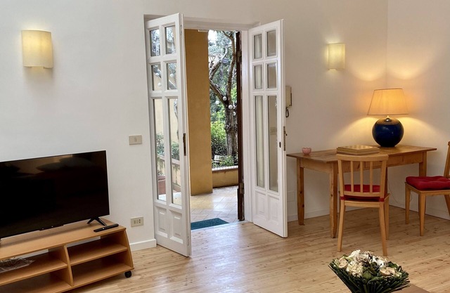 Cozy apartment with patio, Villa Belvedere, Vatican, wi-fi