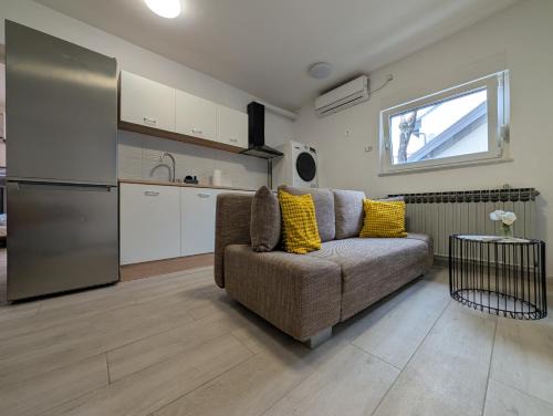 Cozy Apartment with Washer, Dryer, and Floor Heating