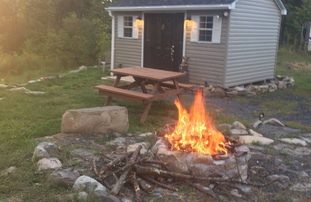 Cozy cabin in the Mountains. nAC. Dog Friendly