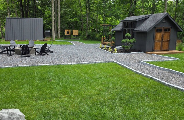 Cozy cabin in tranquil Augusta with WiFi, AC