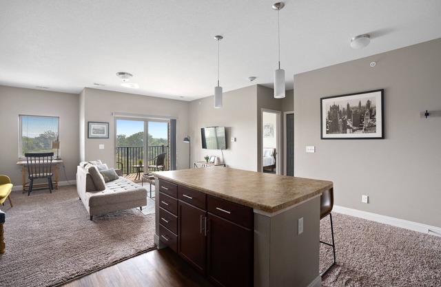 Cozy Comfort with Balcony and Garage
