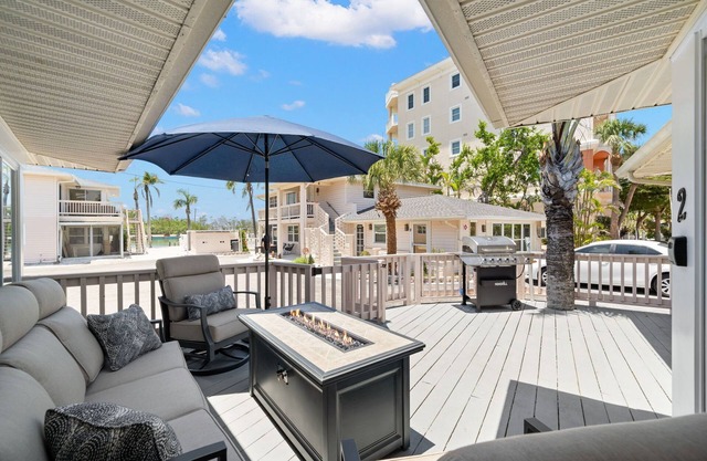 Cozy Condo in Siesta key with boat dock