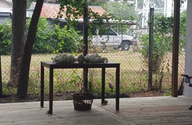 Cozy Cottage near downtown Seguin