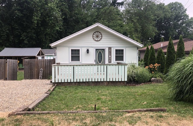 Cozy cottage with almost .5 acres