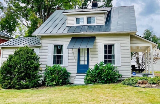 Cozy Country Getaway in the Heart of Upperville