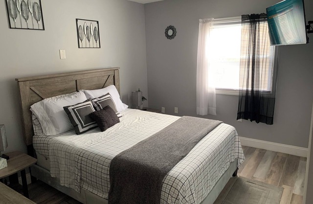 Cozy daisy 2-aCharming 1-bedroom apartment in superb Cleveland with AC, WiFi