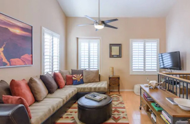 Cozy Desert Condo with Office in Phoenix/Anthem