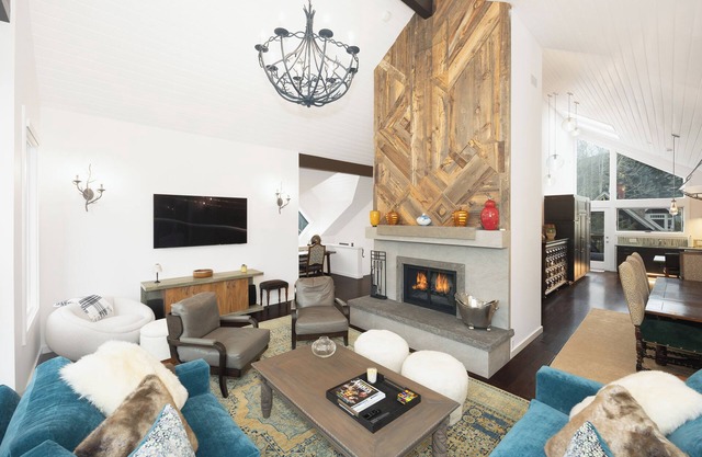 Cozy Duplex in Aspen, 4-bedroom - Close to Town!