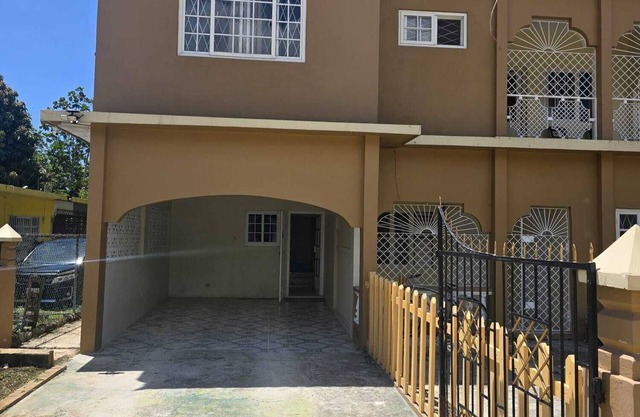 Cozy getaway home close to Negril seven mile beach