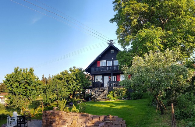 Cozy holiday home Villa Kuckucksnest with a large garden in a quiet location