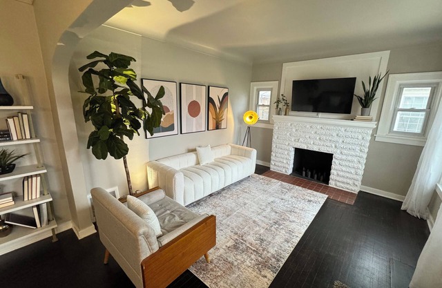 Cozy Home in College Cultural