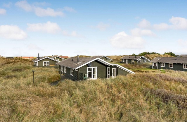 Cozy home in Frøstrup with WiFi