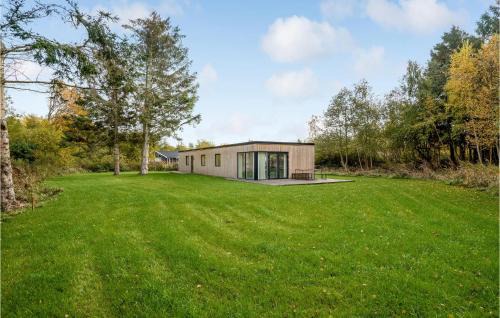 Cozy Home In Glesborg With Wifi