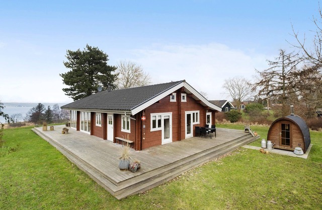 Cozy home in Holbæk with house sea view