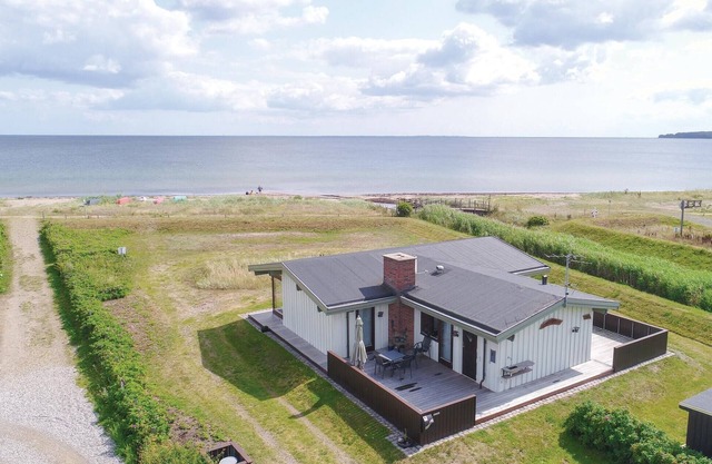 Cozy home in Juelsminde with sauna
