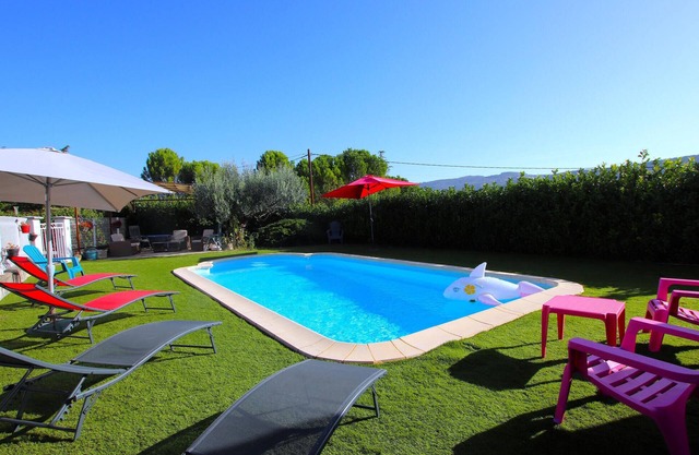 Cozy home in Lussas with WiFi