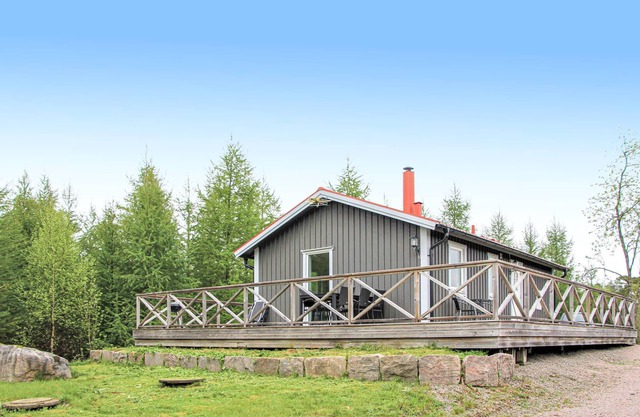 Cozy home in Torup with kitchen
