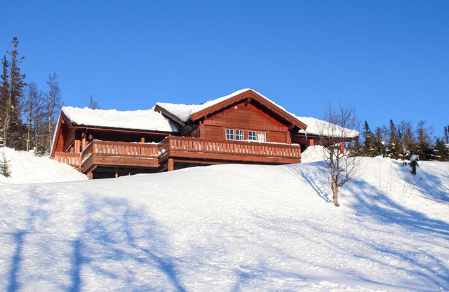 Cozy home in Tuddal with kitchen