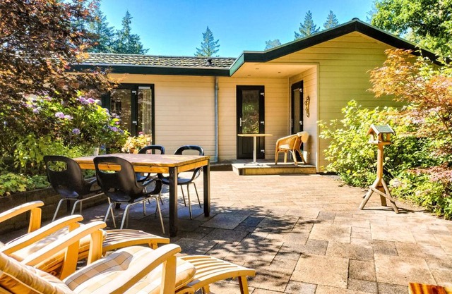 Cozy Home In Vorden With Kitchen