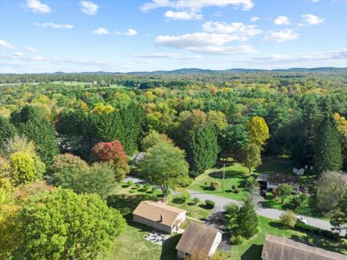 Cozy Home with Game Room and Fire Pit