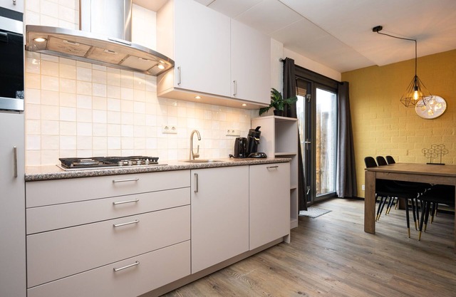 Cozy house with unobstructed view, located on Texel