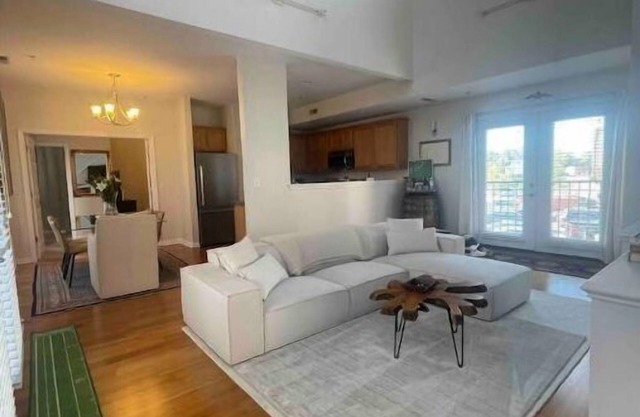 Cozy Loft with Ample Sunlight