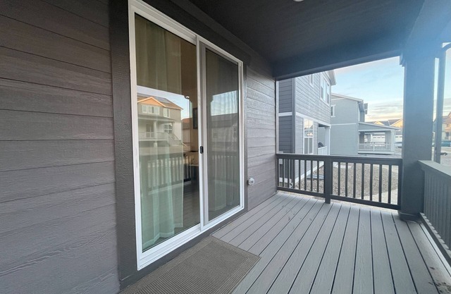 Cozy NextGen unit in Erie- groups of friends, work trips, and couples
