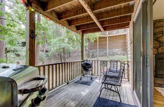 Cozy Pines/12BPC Hosted by LOVR