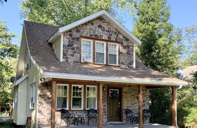 Cozy Poconos Creek Front Home with Private Backyard Swimming Pool