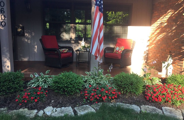 Cozy Retreat in safe area and only minutes from everything.