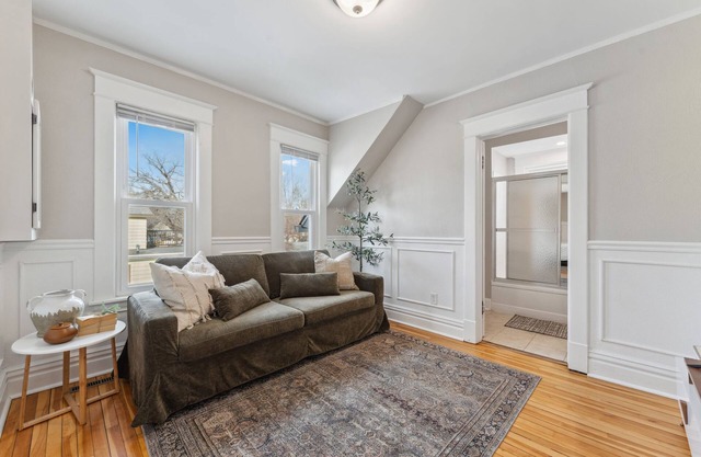 Cozy retro charm in Saint Paul with a monthly discount