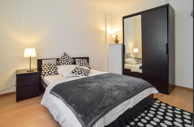 Cozy Room in Stuttgart near Center with shared Bathroom and Kitchen