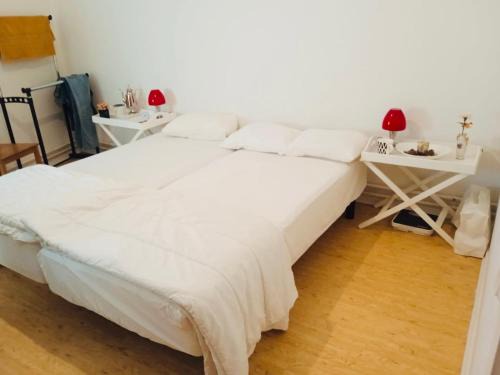 Cozy room with beautiful nature in Husievägen 100-Malmo
