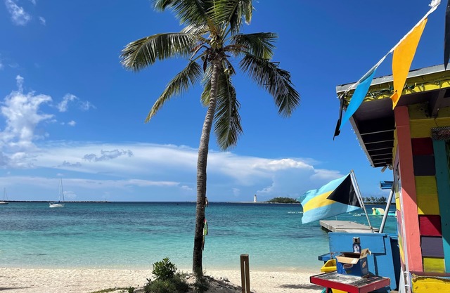 Cozy Studio Island Escape, minutes away from beach