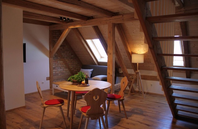 Cozy three-room apartment "Max" (90sqm) for up to 4 people