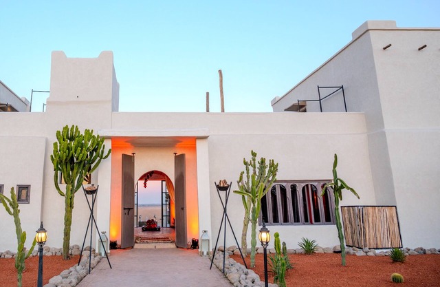 Cozy Villa for Group up to 38 people, Activities, Big Pool, Catering, Massages
