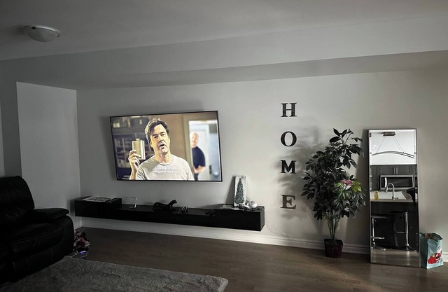 Cozy Whitby Retreat - 2 Bedroom Private House