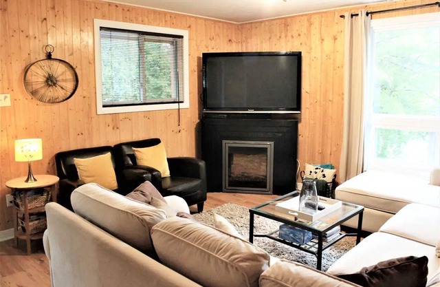 Create family memories at Casa Catlin - 3 private suites for up to 16 ppl maxnn