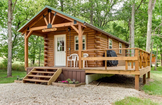 Creek Views & Grill: Idyllic Florence Cabin