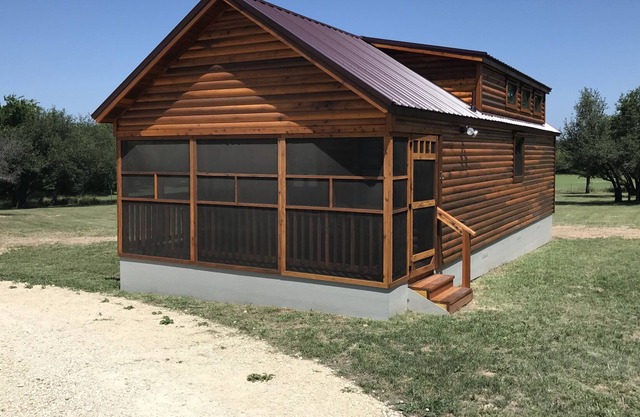 Crooked Creek Cabin 6