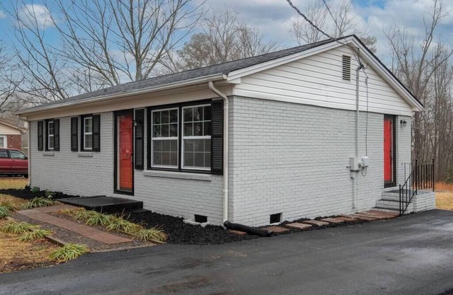 Crowder's Cottage near Kings Mountain & Gastonia