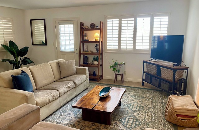 Crown Point Beach Oasis - 2 Blocks to the Bay!