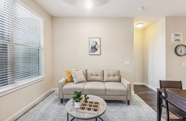Cullen 4307 I Parking I Pool I Gym I 2Bd/2Bth