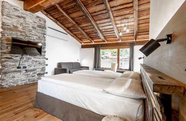 Curt di Clement Eco Mobility Hotel