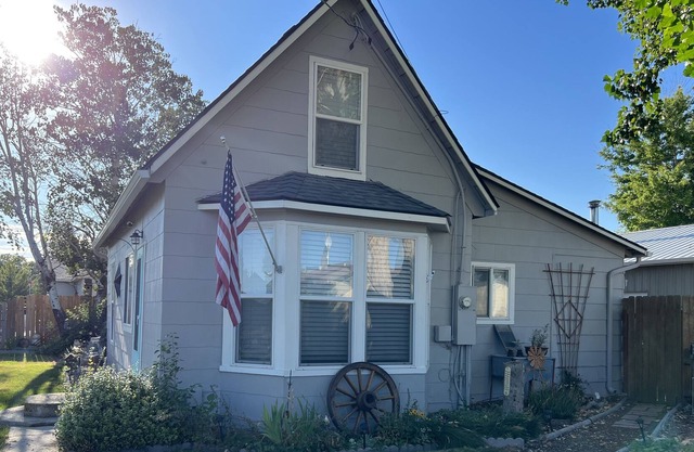 Cute Cottage in Middleton