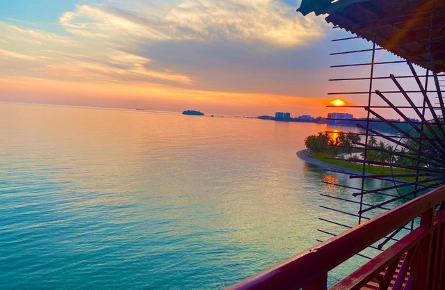 D' Sea View Apartment