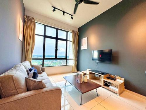 D'Summit Suite by Luxecocoo CK Kempas Setia Tropika