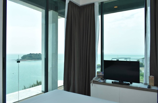 D'Wharf Hotel & Serviced Residence